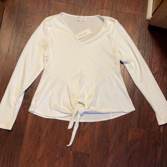Francesca's | NWT Eliza Front Tie Basic Top - Picture 8 of 15